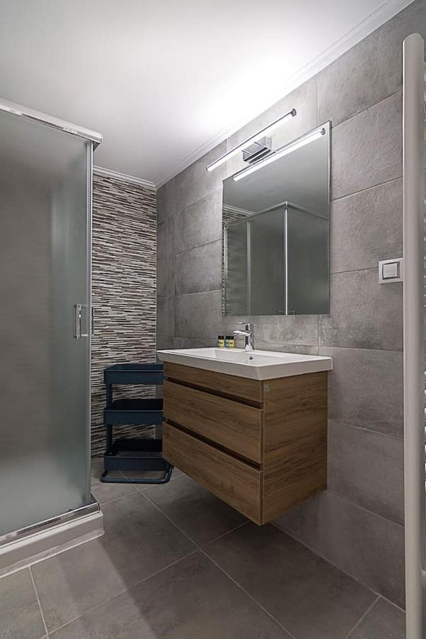 Spacious Two Bedroom Apartment In Central Location Aten Exteriör bild